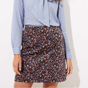 NWOT The Loft velvet floral skirt, size 4